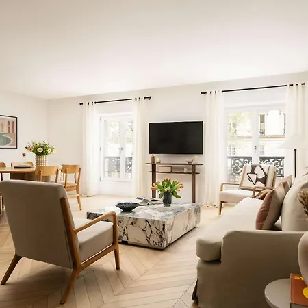 Apartment Brand New 3 Bedrooms Facing Madeleine St Honore Paris