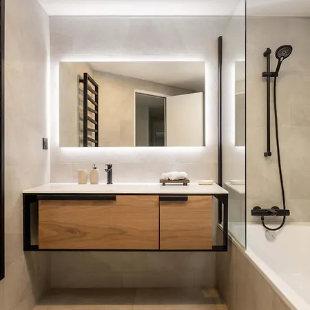 Brand New 3 Bedrooms Facing Madeleine St Honore Apartment *