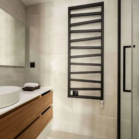 Brand New 3 Bedrooms Facing Madeleine St Honore