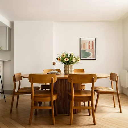 Brand New 3 Bedrooms Facing Madeleine St Honoré Appartamento Parigi