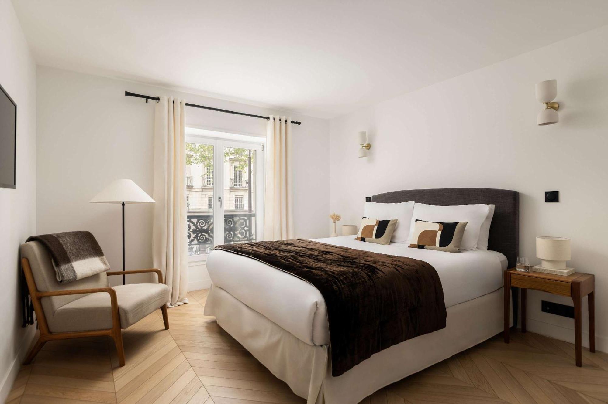 Brand New 3 Bedrooms Facing Madeleine St Honoré *